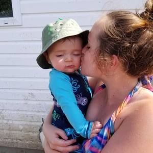 Meet your Posher, Olivia